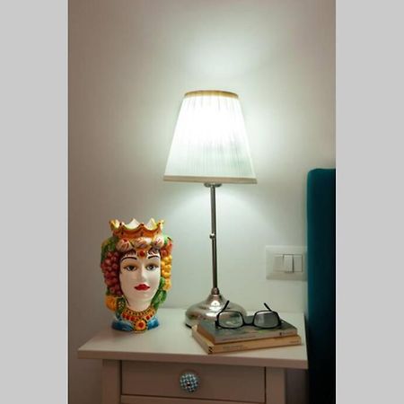 Blue Sea House Apartment Чефалу Екстериор снимка