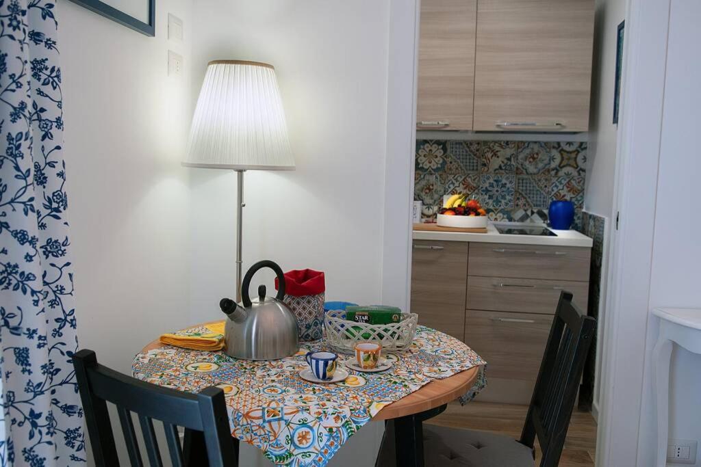 Blue Sea House Apartment Чефалу Екстериор снимка